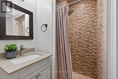 LOWER - 61B BEXHILL AVENUE Toronto (Clairlea-Birchmount) Ontario photo 13