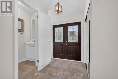 20 HOLGATE STREET Barrie (Allandale) Ontario photo 2