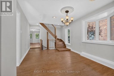 20 HOLGATE STREET Barrie (Allandale) Ontario photo 3