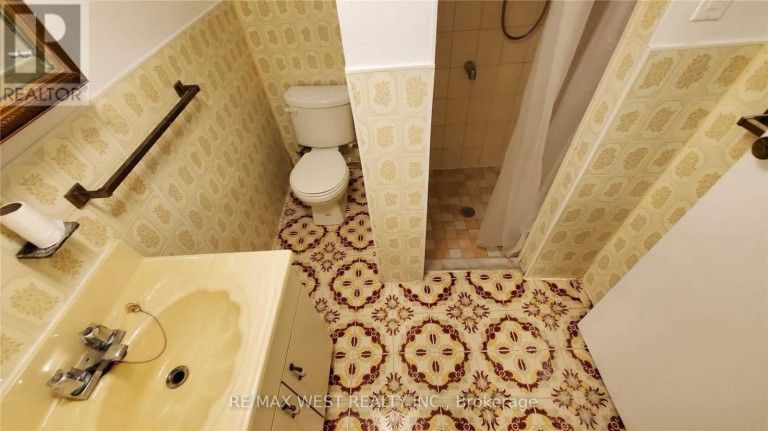 BSMT - 508 CONCORD AVENUE, Toronto (Dovercourt-Wallace Emerson-Junction), Ontario, M6H2P8