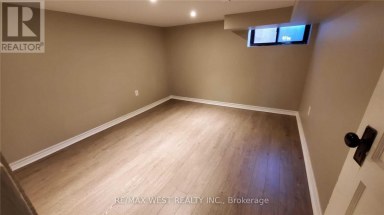 BSMT - 508 CONCORD AVENUE Toronto (Dovercourt-Wallace Emerson-Junction) Ontario photo 4