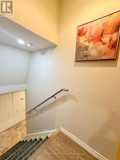 2263 HARCOURT CRESCENT, Mississauga (Lakeview), Ontario, L4Y1W3