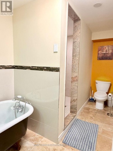 2263 HARCOURT CRESCENT, Mississauga (Lakeview), Ontario, L4Y1W3