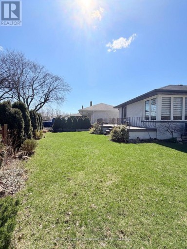 2263 HARCOURT CRESCENT, Mississauga (Lakeview), Ontario, L4Y1W3