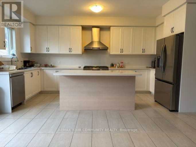 14 DONNYBROOK COURT, Brampton (Vales of Castlemore), Ontario, L7A1Y2