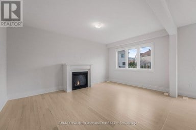 14 DONNYBROOK COURT Brampton (Vales of Castlemore) Ontario photo 9