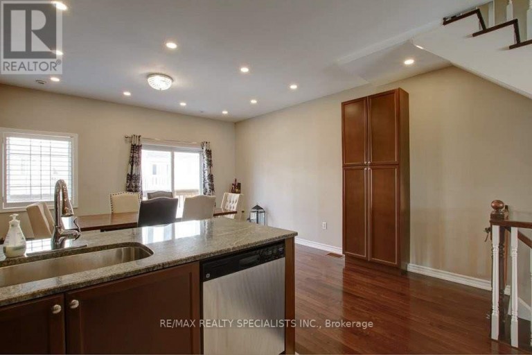 4 - 1117 HAIG BOULEVARD, Mississauga (Lakeview), Ontario, L5E2M6