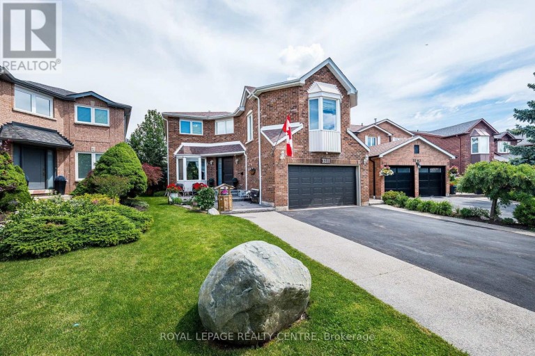 3211 DOVETAIL MEWS, Mississauga (Erin Mills), Ontario, L5L5K4