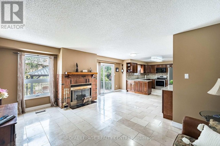 3211 DOVETAIL MEWS, Mississauga (Erin Mills), Ontario, L5L5K4