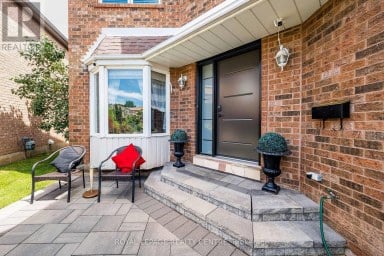 3211 DOVETAIL MEWS Mississauga (Erin Mills) Ontario photo 5