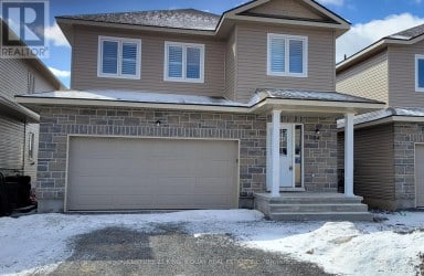 34 MILLCREEK DRIVE Loyalist (Odessa) Ontario photo 2