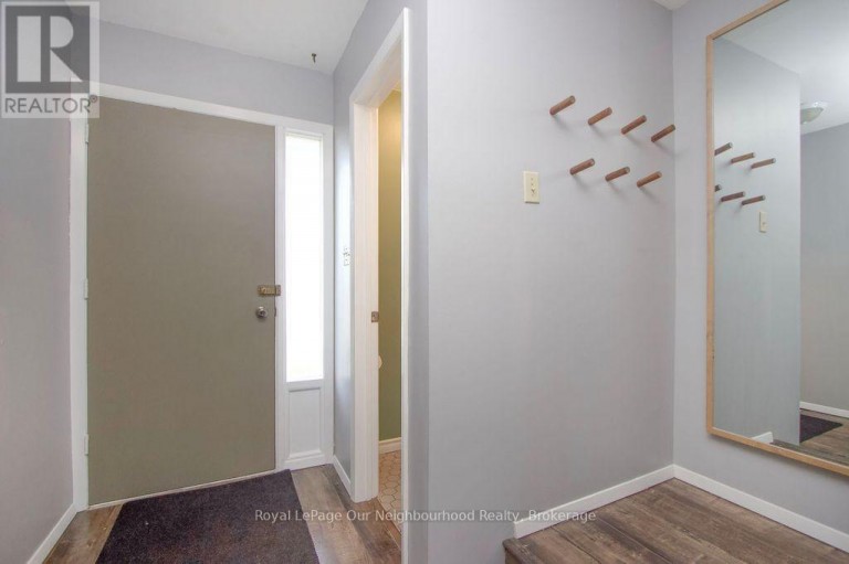 16 HAILEY COURT, Clarington (Bowmanville), Ontario, L1C3X5