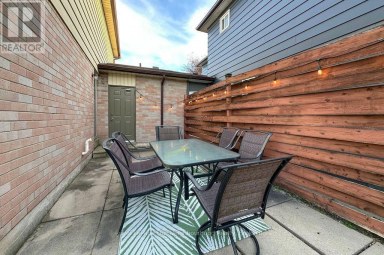 16 HAILEY COURT Clarington (Bowmanville) Ontario photo 33