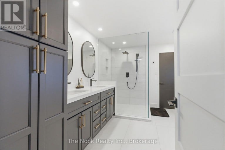 7704 LESKARD ROAD, Clarington, Ontario, L0B1M0