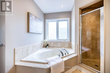 892 BARBADOS STREET Oshawa (Northglen) Ontario photo 32