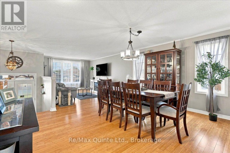 14 RIDGEVIEW LANE, Quinte West (Trenton Ward), Ontario, K8V5P8