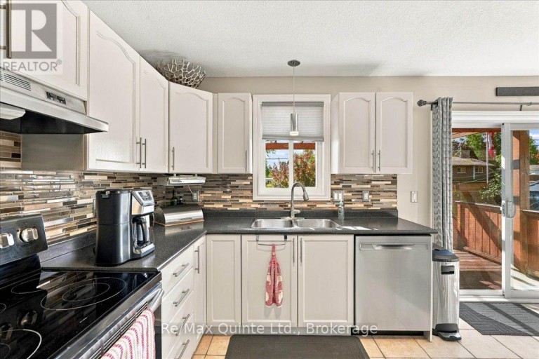 14 RIDGEVIEW LANE, Quinte West (Trenton Ward), Ontario, K8V5P8