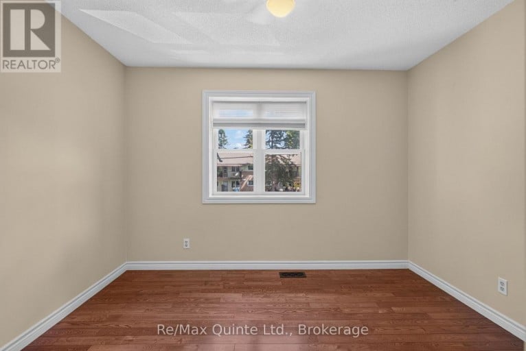 14 MCCAMON AVENUE, Tweed (Tweed (Village)), Ontario, K0K3J0