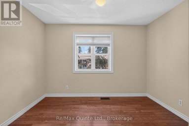14 MCCAMON AVENUE Tweed (Tweed (Village)) Ontario photo 33