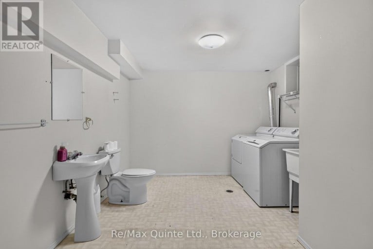 14 MCCAMON AVENUE, Tweed (Tweed (Village)), Ontario, K0K3J0