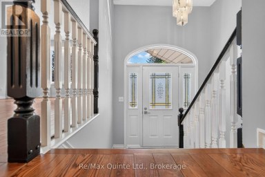 14 MCCAMON AVENUE Tweed (Tweed (Village)) Ontario photo 6