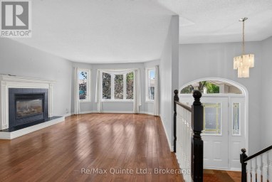 14 MCCAMON AVENUE Tweed (Tweed (Village)) Ontario photo 7