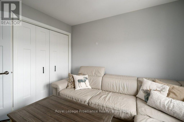 35 VIRGINIA CRESCENT, Belleville (Thurlow Ward), Ontario, K8N0K5