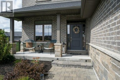 35 VIRGINIA CRESCENT Belleville (Thurlow Ward) Ontario photo 9