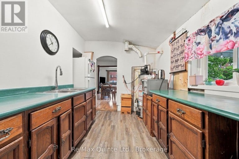 26 STRACHAN STREET, Belleville (Belleville Ward), Ontario, K8P1W8