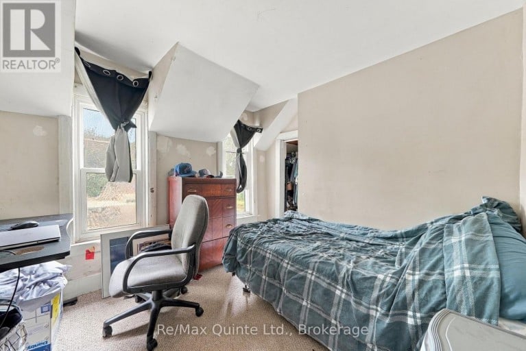 26 STRACHAN STREET, Belleville (Belleville Ward), Ontario, K8P1W8