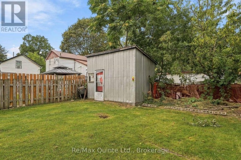 26 STRACHAN STREET, Belleville (Belleville Ward), Ontario, K8P1W8