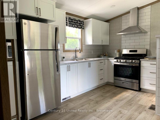 90856 DRIFTWOOD BEACH RR #1 2N9PLPPT0P1008032 ROAD, Howick, Ontario, N0G1M0