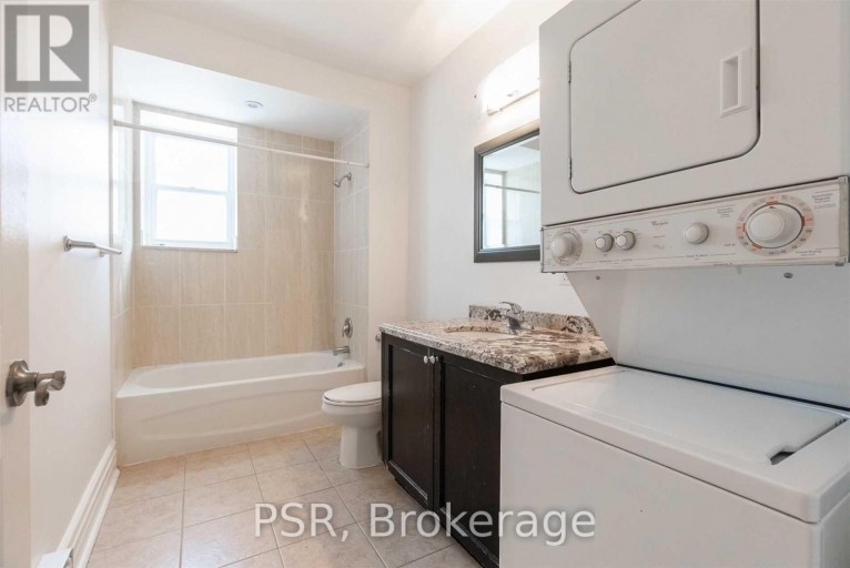 1 - 2 CRAIGHURST AVENUE, Toronto (Lawrence Park North), Ontario, M4R1J8