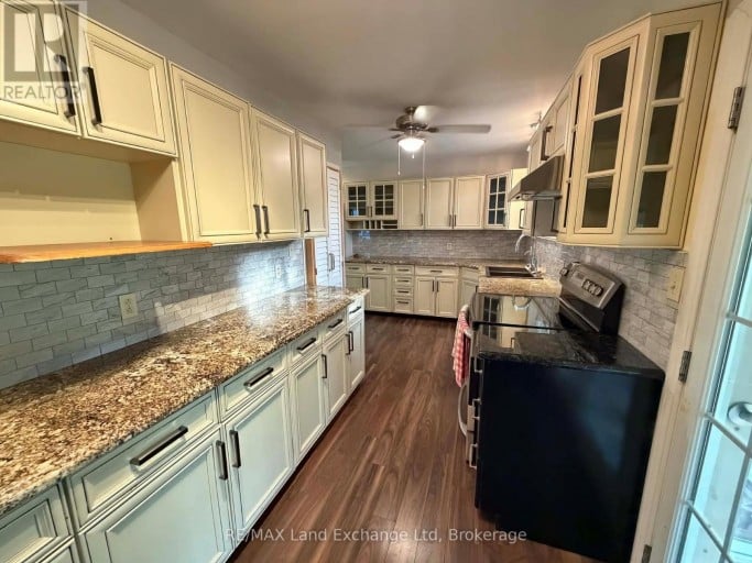 44 BRIARWOOD CRESCENT, North Huron (Wingham), Ontario, N0G2W0