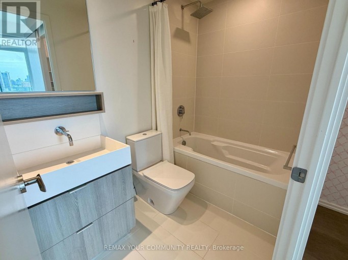 1620 - 5 SOUDAN AVENUE, Toronto (Mount Pleasant West), Ontario, M4S1V5