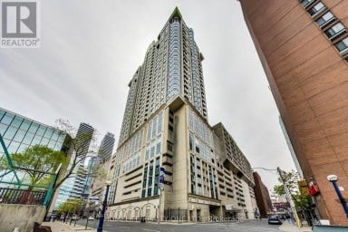 3805 - 8 PARK ROAD Toronto (Rosedale-Moore Park) Ontario photo 1