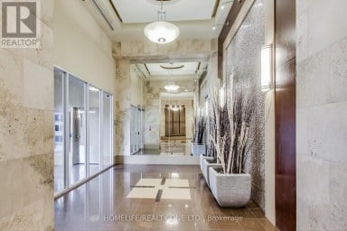3805 - 8 PARK ROAD Toronto (Rosedale-Moore Park) Ontario photo 3
