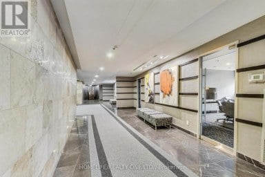 3805 - 8 PARK ROAD Toronto (Rosedale-Moore Park) Ontario photo 5