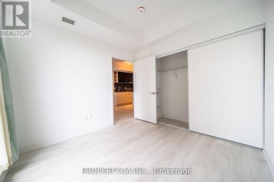 837 - 31 TIPPETT ROAD Toronto (Clanton Park) Ontario photo 12