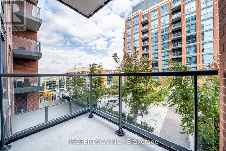 837 - 31 TIPPETT ROAD, Toronto (Clanton Park), Ontario, M3H0C8