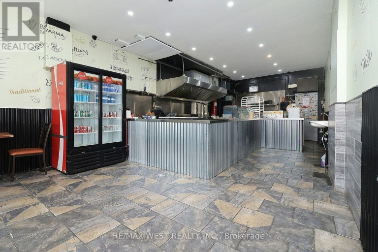 3023 BATHURST STREET, Toronto (Bedford Park-Nortown), Ontario, M6B3B5