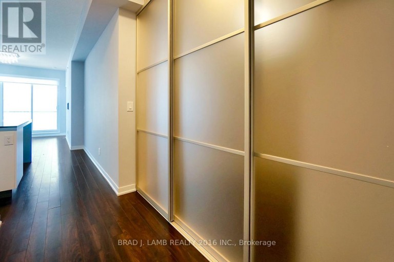 2211 - 51 EAST LIBERTY STREET, Toronto (Niagara), Ontario, M6K3P8