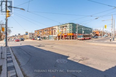 944 ST CLAIR AVENUE W Toronto (Oakwood Village) Ontario photo 5