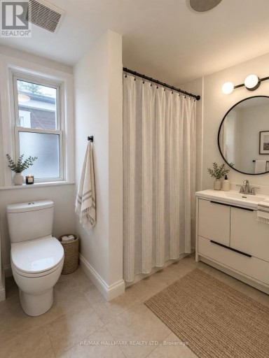 145 EATON AVENUE, Toronto (Danforth Village-East York), Ontario, M4J2Z9