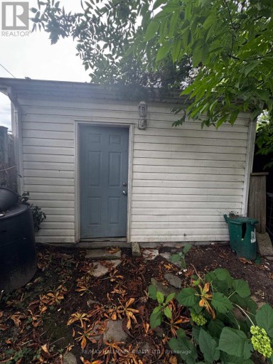 145 EATON AVENUE, Toronto (Danforth Village-East York), Ontario, M4J2Z9