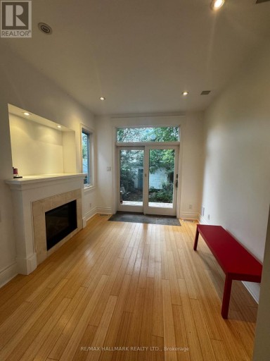 145 EATON AVENUE, Toronto (Danforth Village-East York), Ontario, M4J2Z9