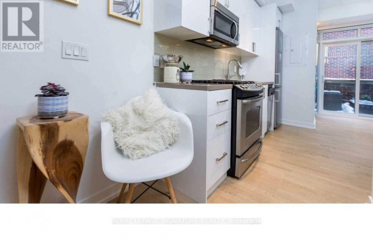 23 - 150 BROADVIEW AVENUE S, Toronto (South Riverdale), Ontario, M4M0A9