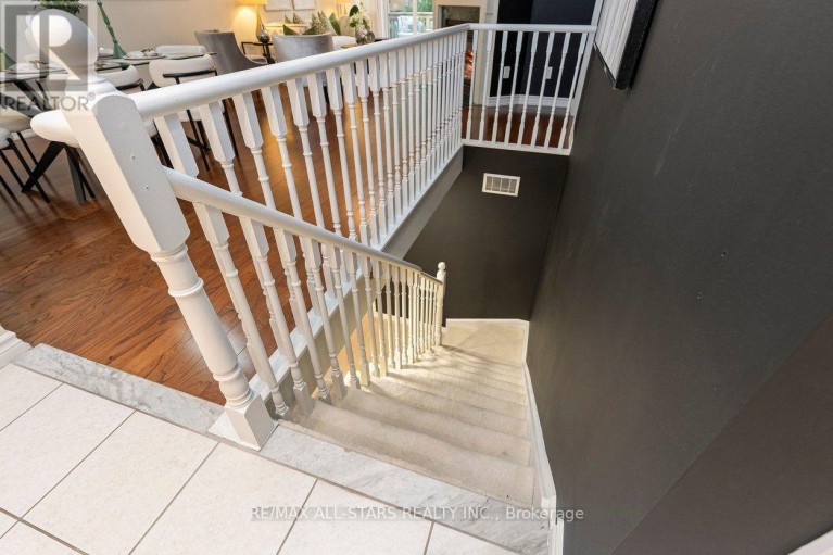 22 SANDPIPER KEY WAY, Markham (Greensborough), Ontario, L6E1B4
