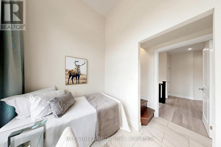 42 BAWDEN DRIVE, Richmond Hill, Ontario, L4S0H3