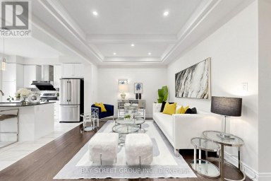 42 BAWDEN DRIVE Richmond Hill Ontario photo 3